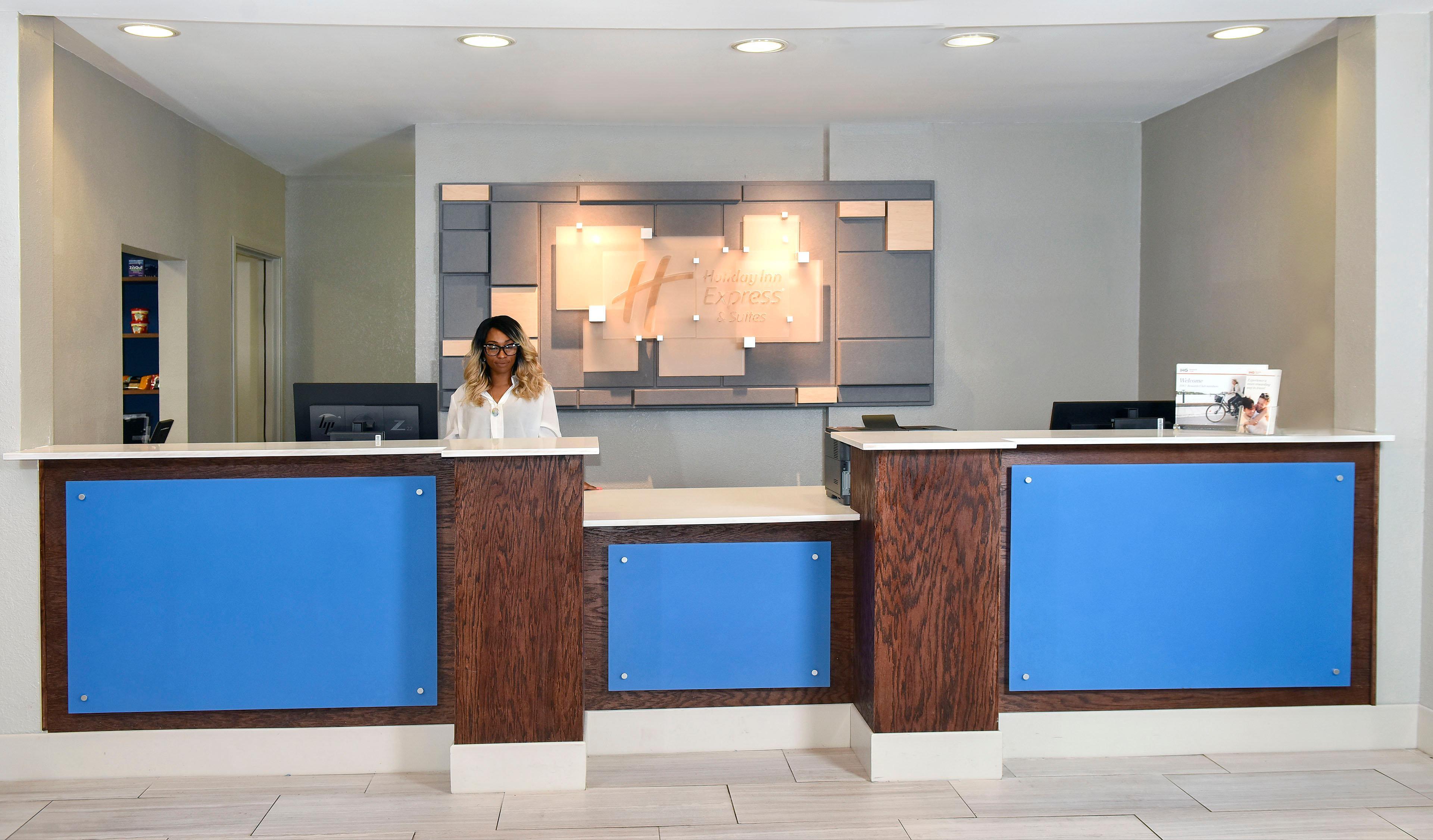 Hotel Express & By Ihg